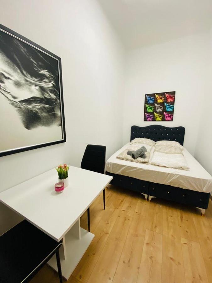 Premium Triple Room Dw Wiedeń Zewnętrze zdjęcie